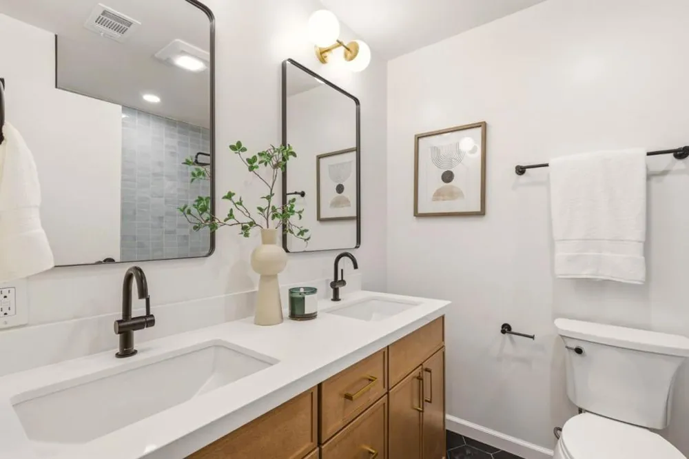 28 Camelot Court Daly City, CA 94015