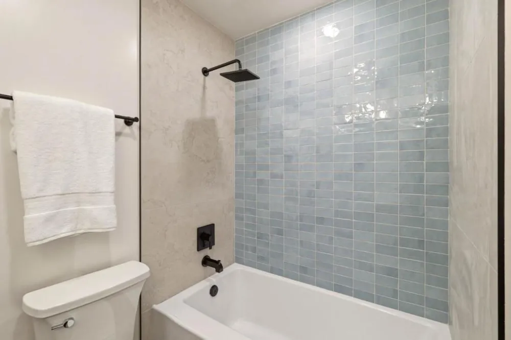 28 Camelot Court Daly City, CA 94015