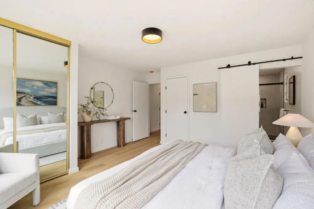 28 Camelot Court Daly City, CA 94015