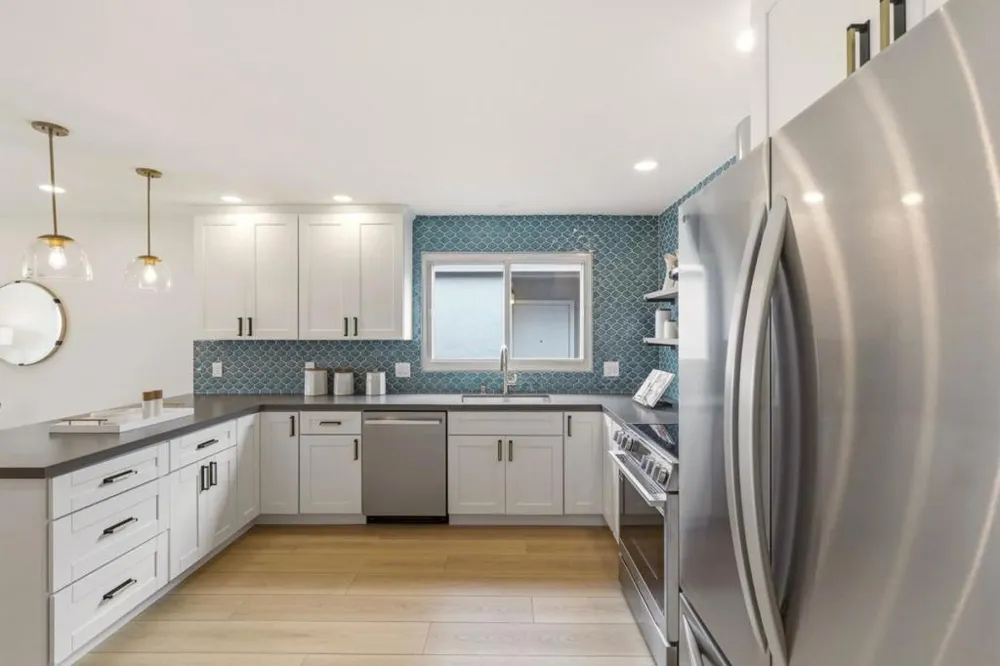 28 Camelot Court Daly City, CA 94015