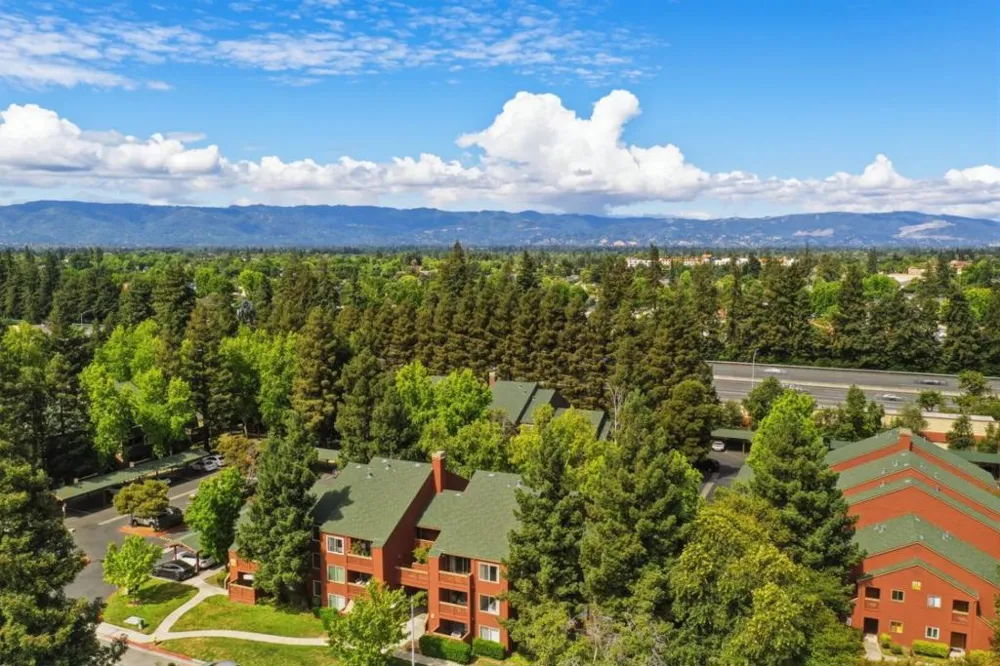 1144 Yarwood Court San Jose, CA 95128