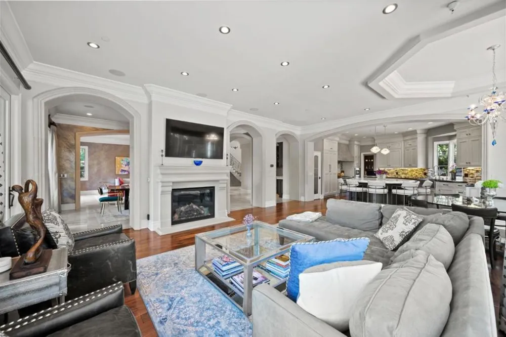 15301 Robin Anne Lane Monte Sereno, CA 95030