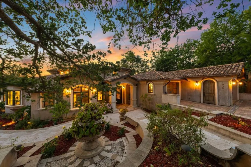 15301 Robin Anne Lane Monte Sereno, CA 95030