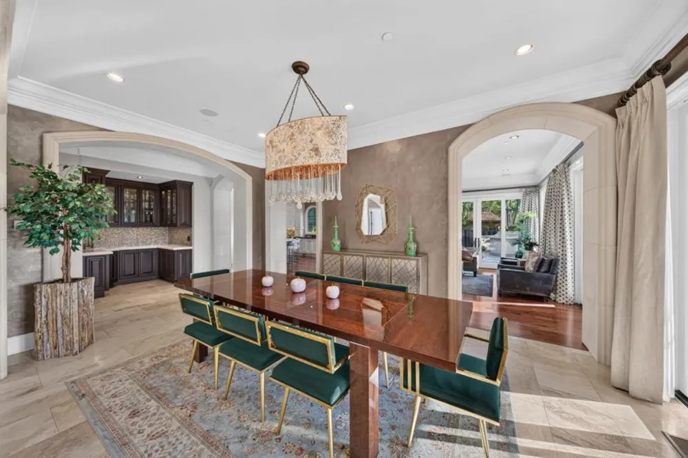 15301 Robin Anne Lane Monte Sereno, CA 95030