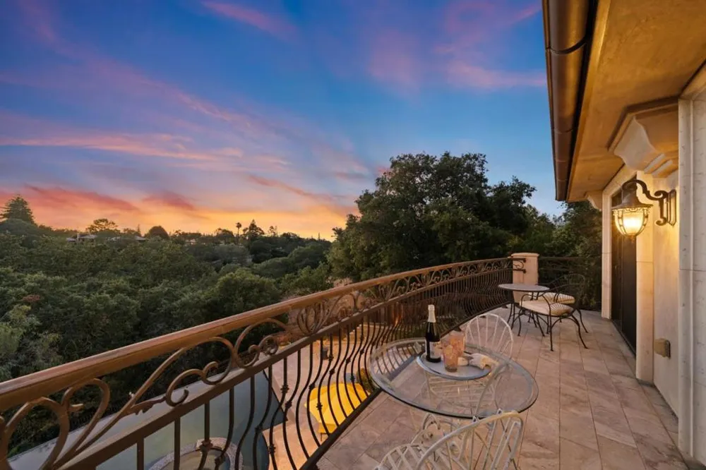 15301 Robin Anne Lane Monte Sereno, CA 95030