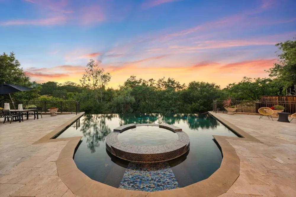 15301 Robin Anne Lane Monte Sereno, CA 95030