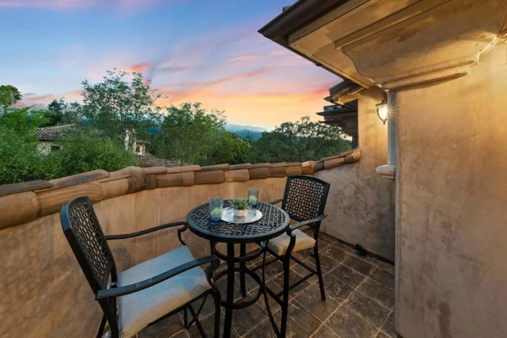 15301 Robin Anne Lane Monte Sereno, CA 95030