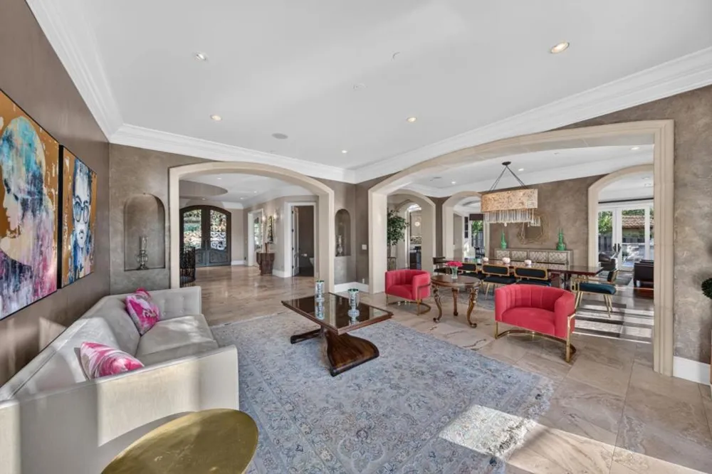 15301 Robin Anne Lane Monte Sereno, CA 95030