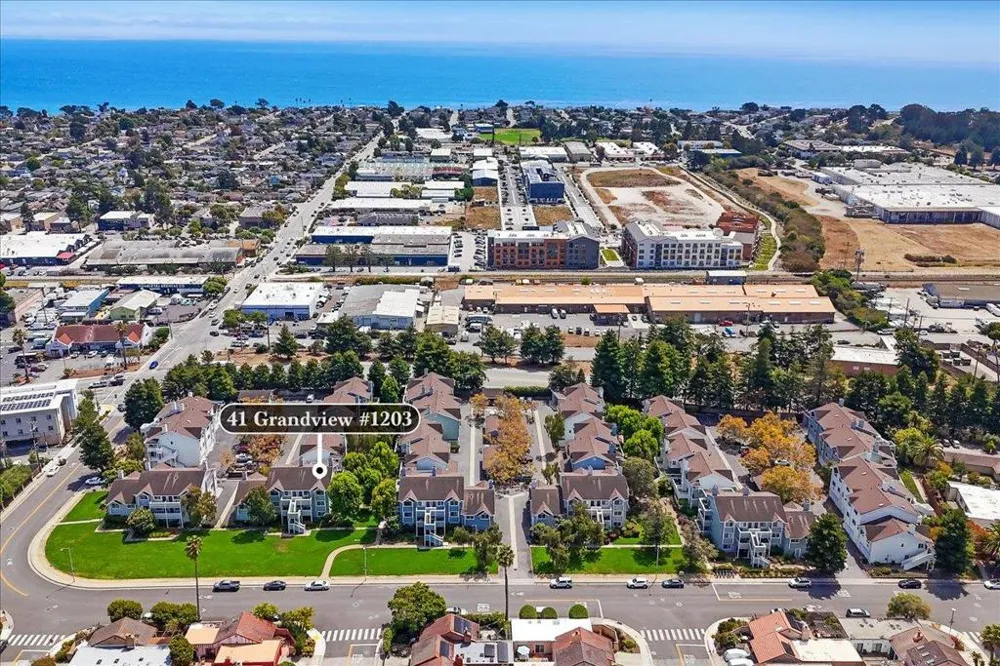 41 Grandview Street #1203 Santa Cruz, CA 95060