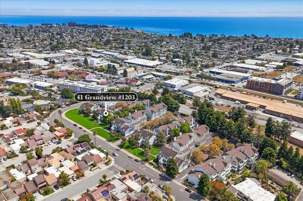 41 Grandview Street #1203 Santa Cruz, CA 95060