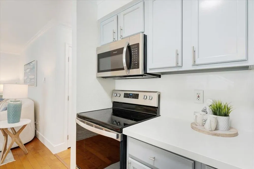 41 Grandview Street #1203 Santa Cruz, CA 95060