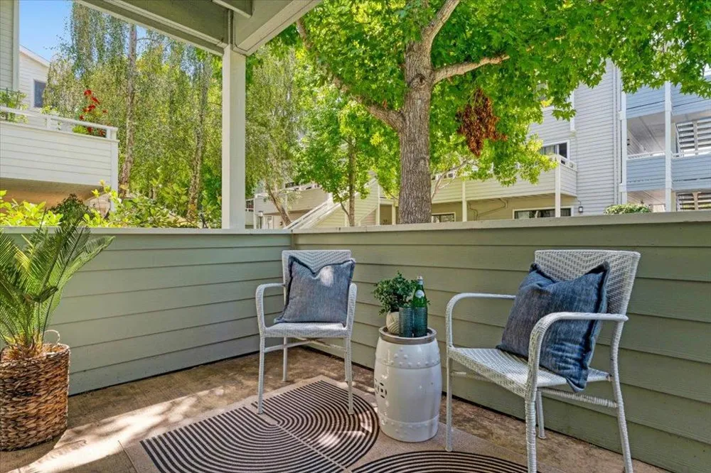 41 Grandview Street #1203 Santa Cruz, CA 95060