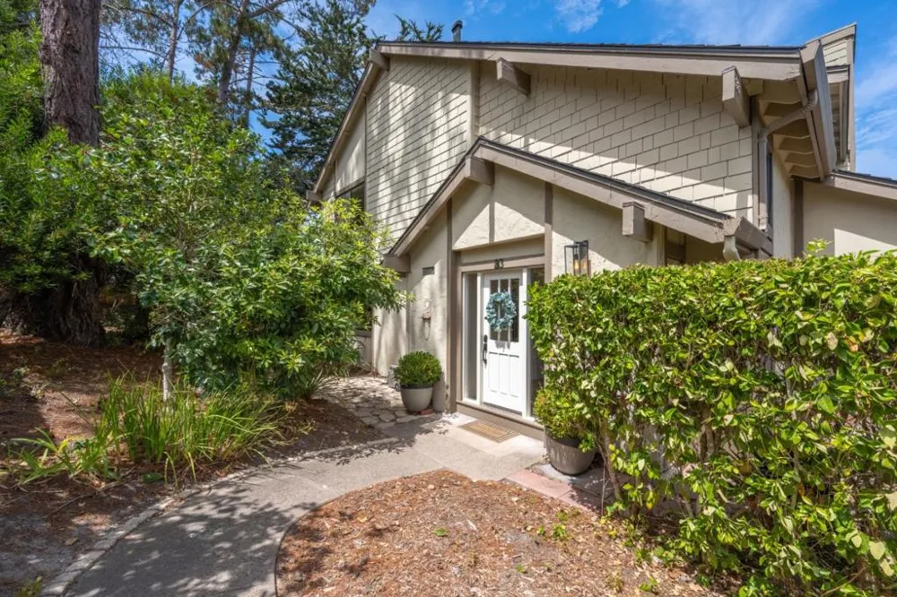 1360 Josselyn Canyon Road #33 Monterey, CA 93940