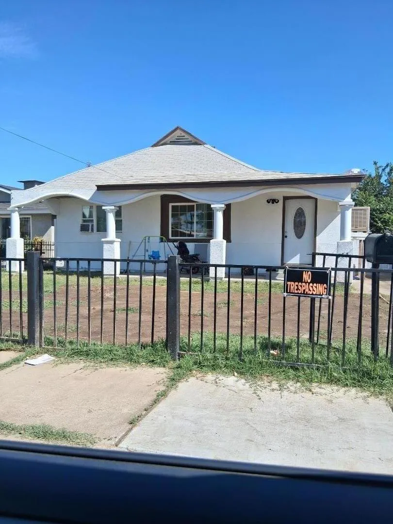 355 E Pleasant Street Coalinga, CA 93210