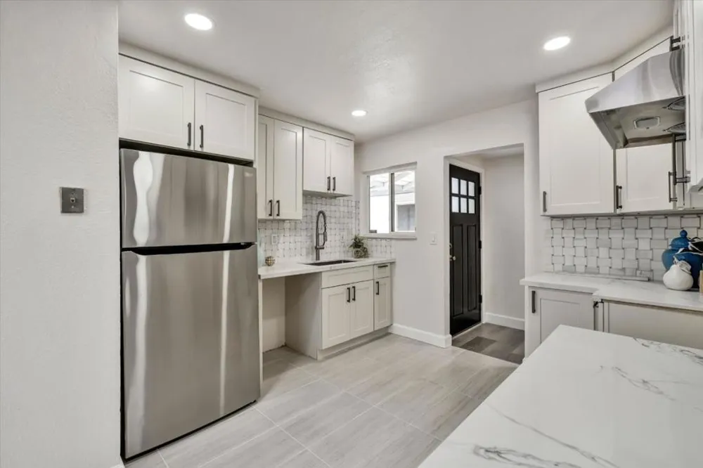 1943 Everglades Drive Milpitas, CA 95035