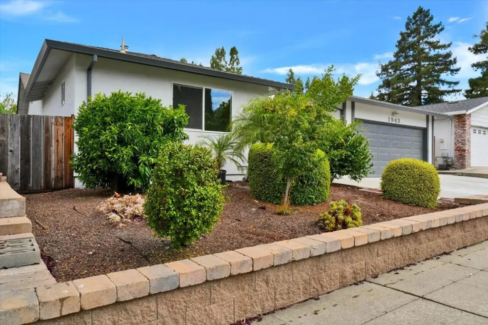 1943 Everglades Drive Milpitas, CA 95035