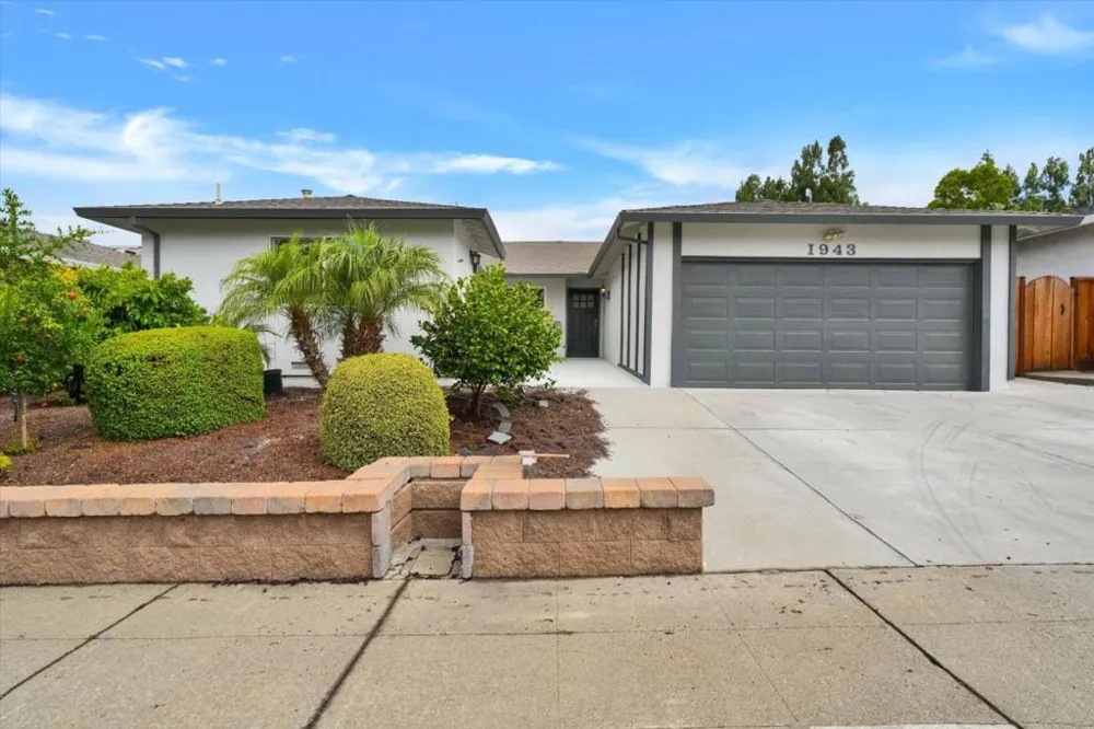 1943 Everglades Drive Milpitas, CA 95035