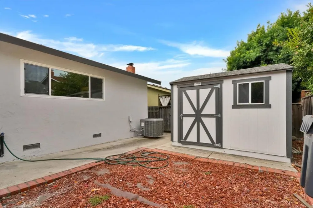 1943 Everglades Drive Milpitas, CA 95035