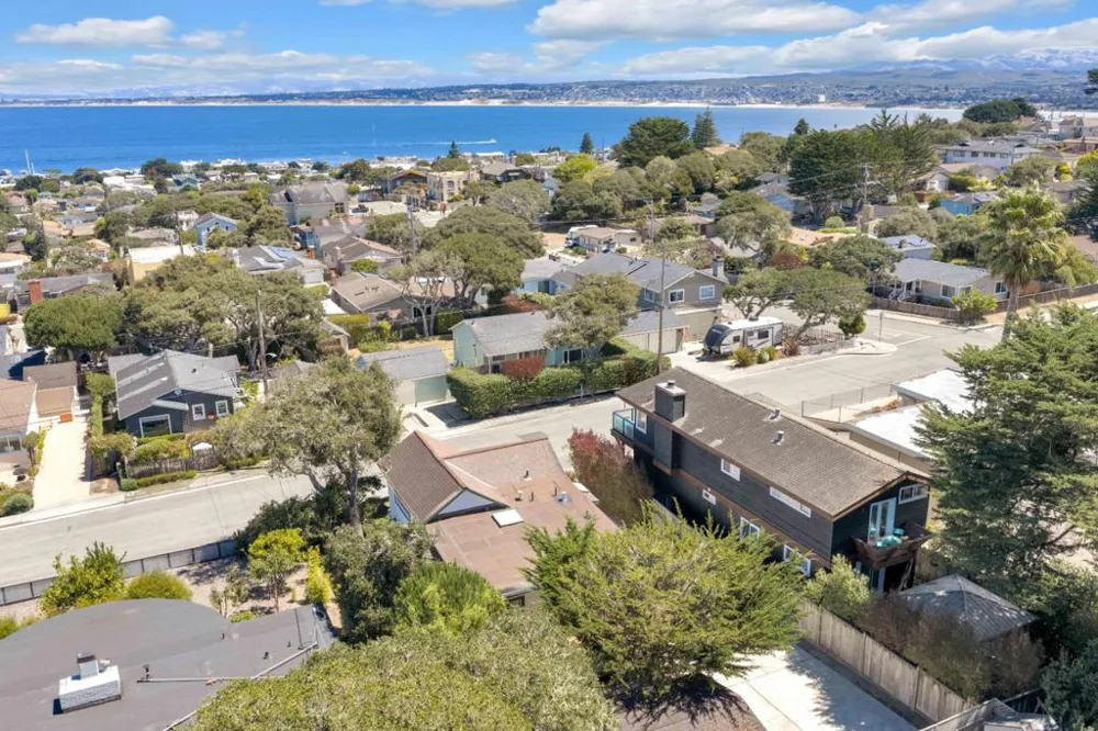 819 Newton Street Monterey, CA 93940