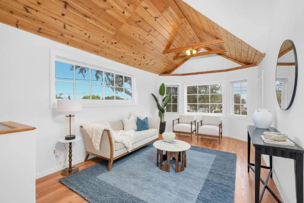 819 Newton Street Monterey, CA 93940