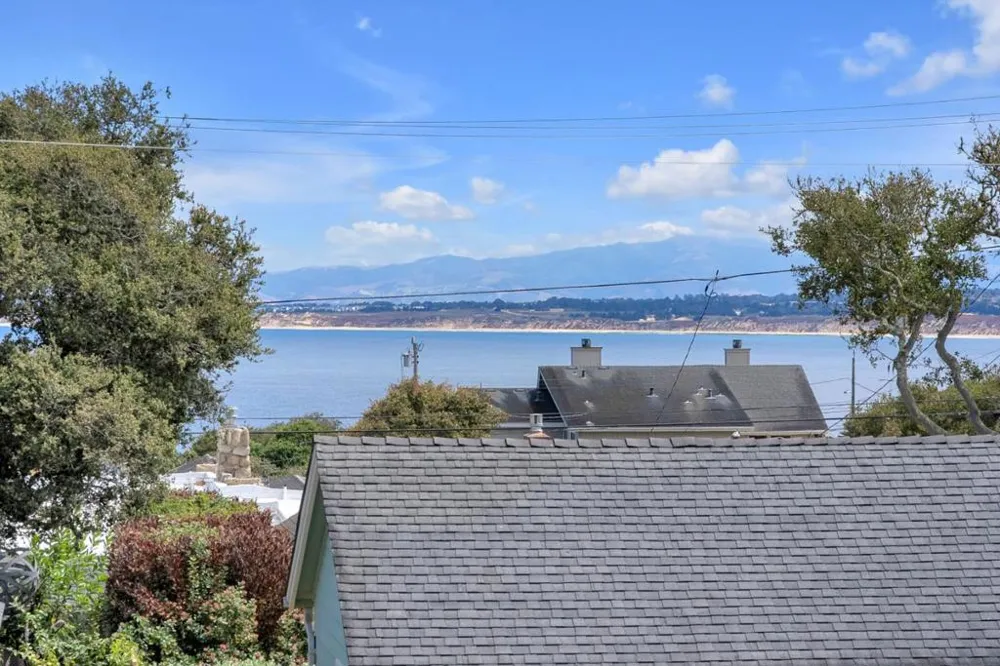 819 Newton Street Monterey, CA 93940