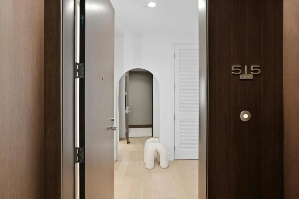 1 Bristol Court #515 San Francisco, CA 94130
