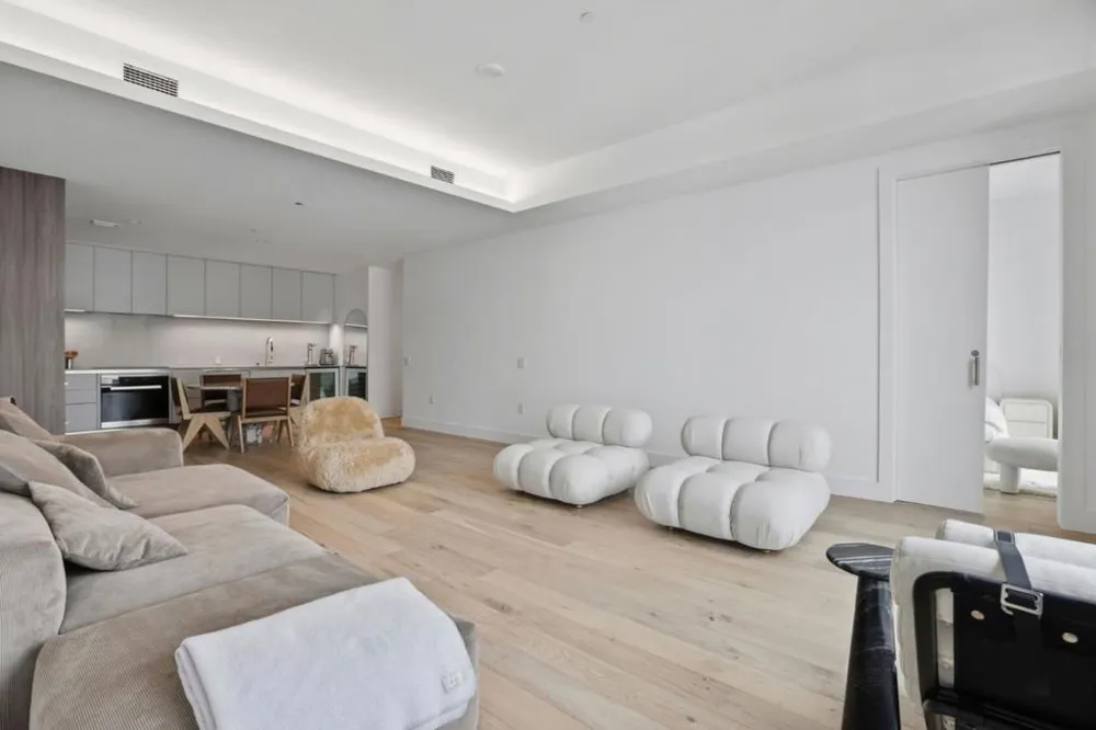 1 Bristol Court #515 San Francisco, CA 94130