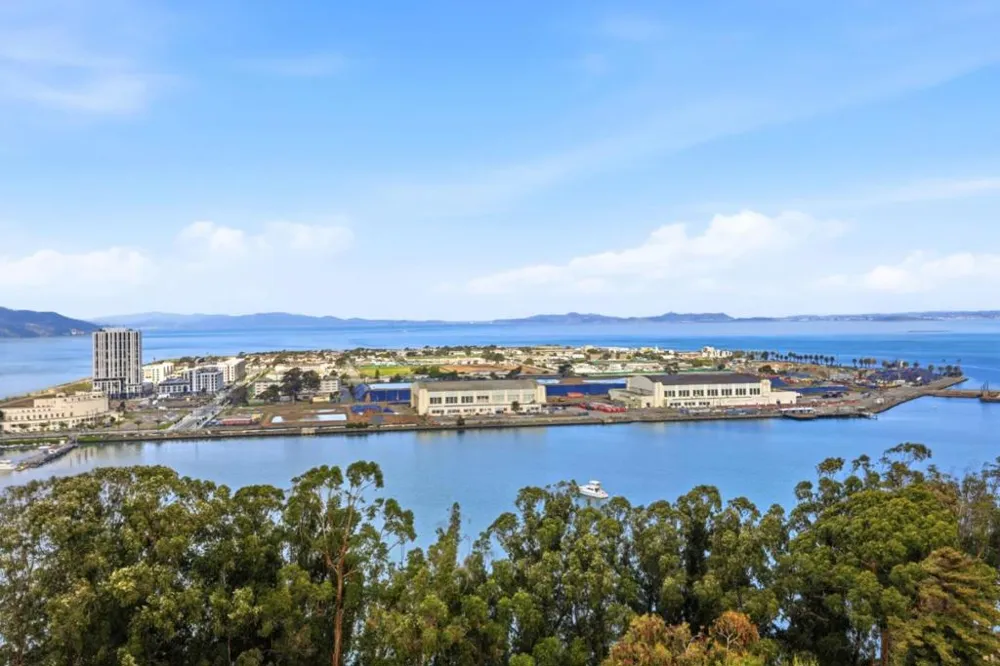 1 Bristol Court #515 San Francisco, CA 94130