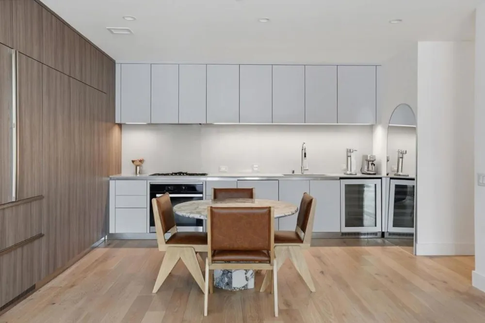 1 Bristol Court #515 San Francisco, CA 94130