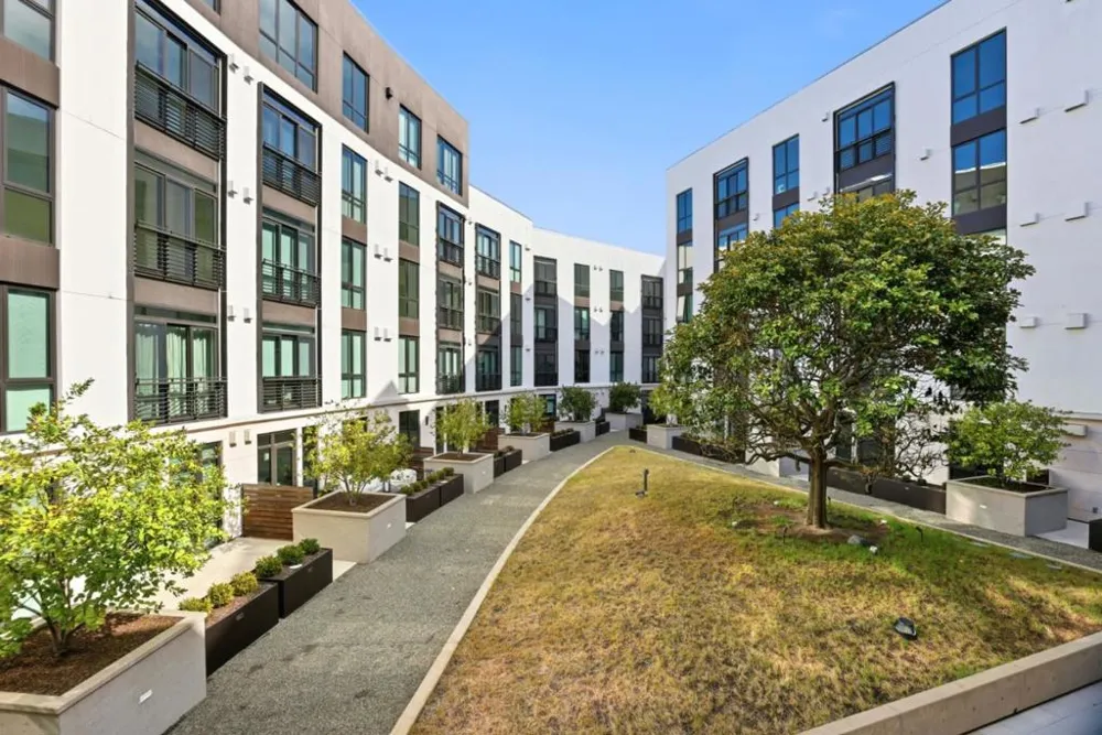 1 Bristol Court #515 San Francisco, CA 94130
