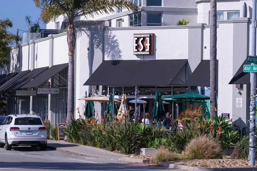 3813 Floral Santa Cruz, CA 95062