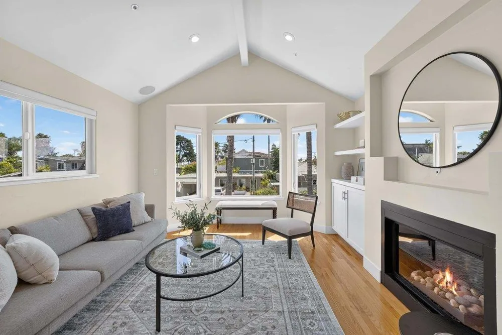 3813 Floral Santa Cruz, CA 95062