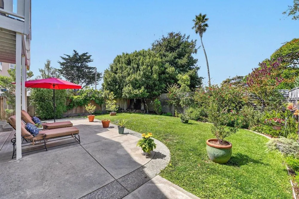 3813 Floral Santa Cruz, CA 95062
