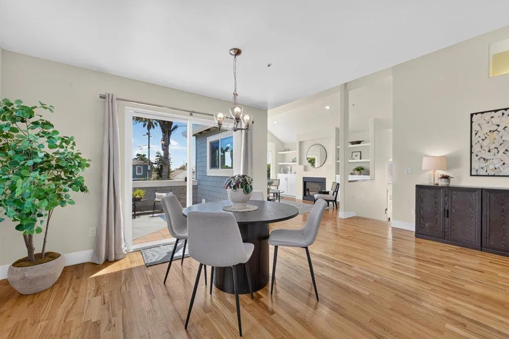 3813 Floral Santa Cruz, CA 95062