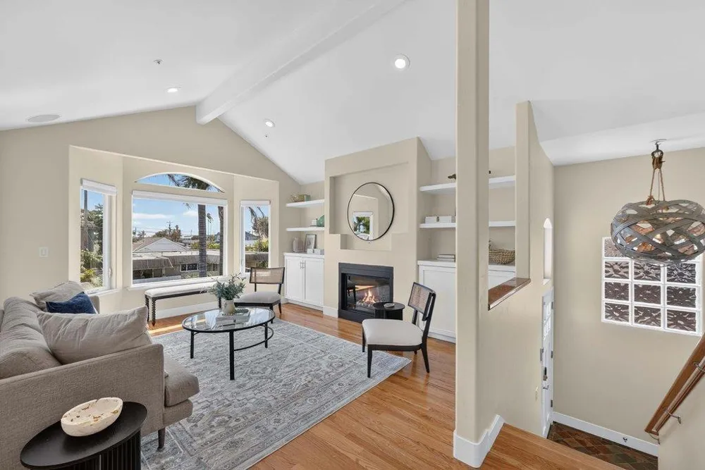 3813 Floral Santa Cruz, CA 95062