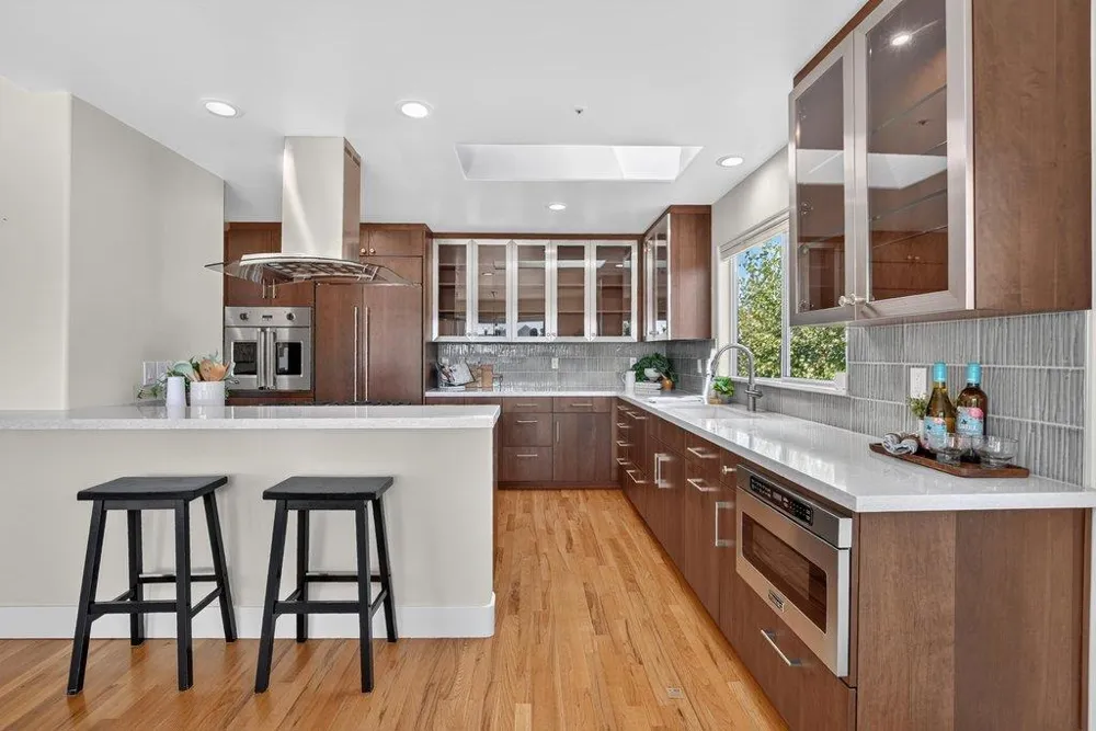3813 Floral Santa Cruz, CA 95062