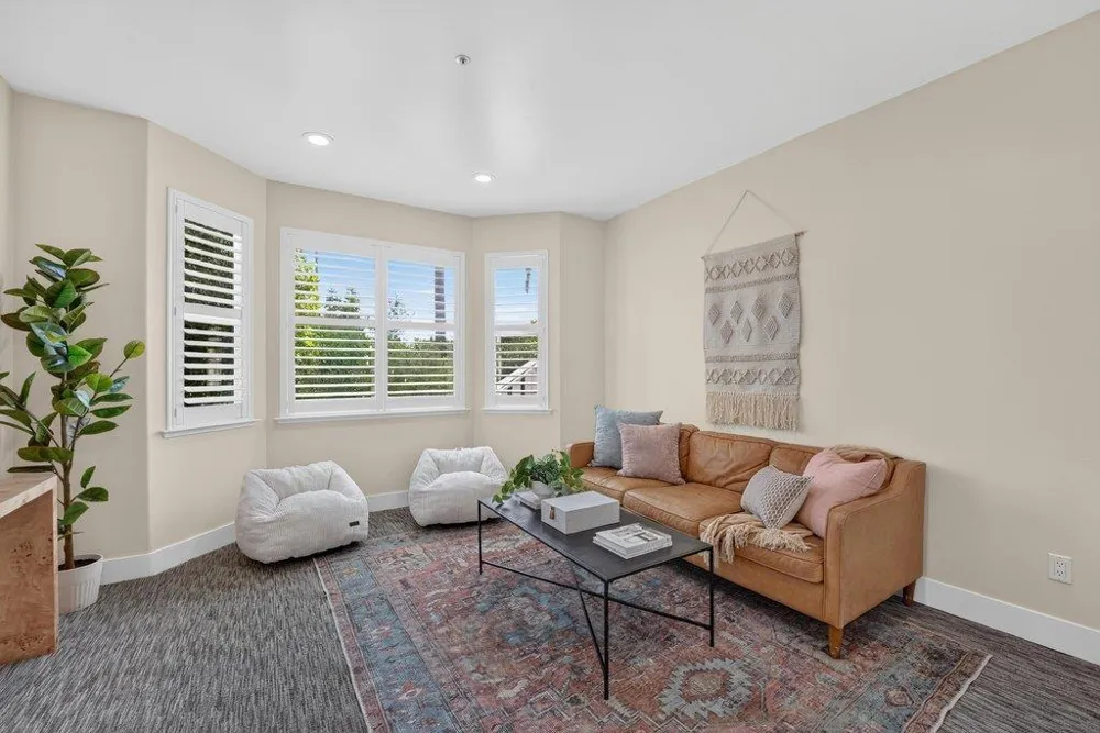 3813 Floral Santa Cruz, CA 95062