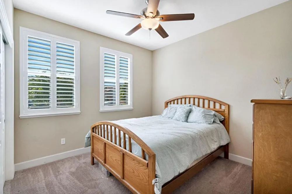 1596 Manzanita Way Los Banos, CA 93635