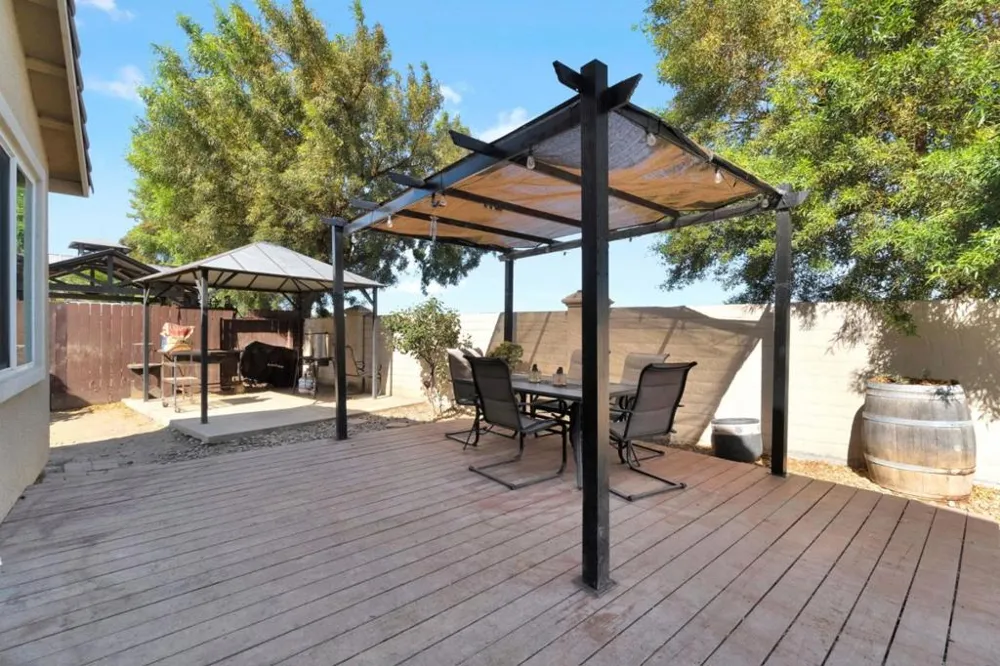 1596 Manzanita Way Los Banos, CA 93635