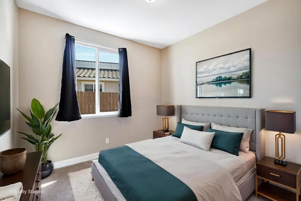 1596 Manzanita Way Los Banos, CA 93635