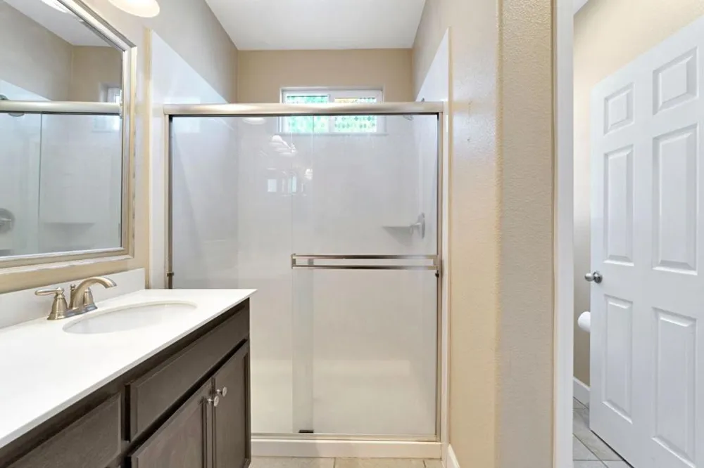 1596 Manzanita Way Los Banos, CA 93635
