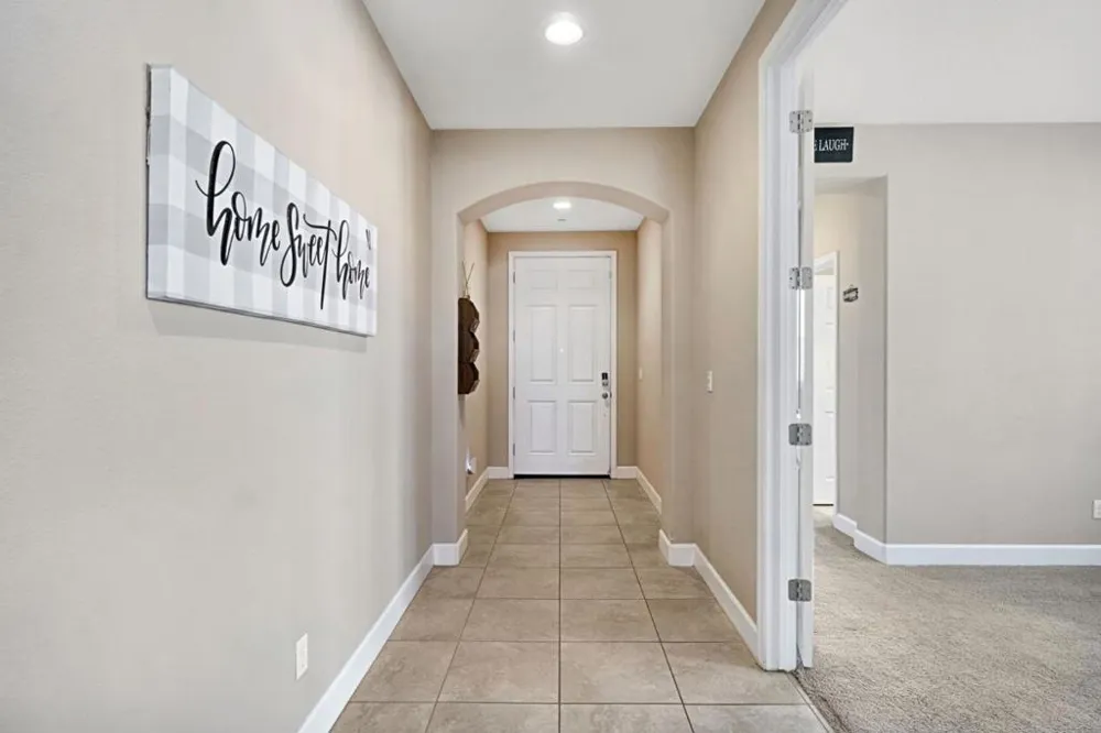1596 Manzanita Way Los Banos, CA 93635