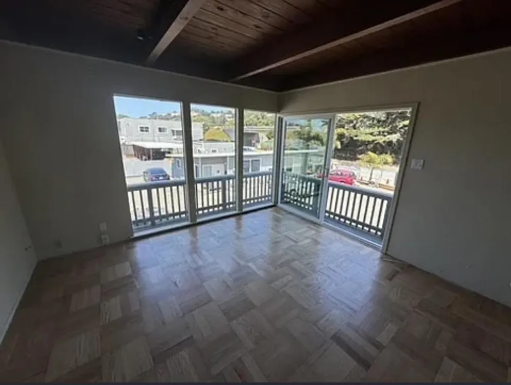 2562 Francisco Boulevard #A Pacifica, CA 94044