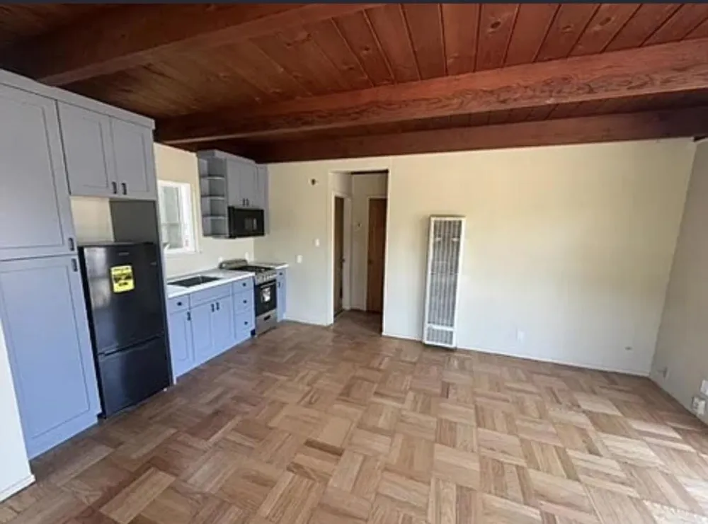 2562 Francisco Boulevard #A Pacifica, CA 94044