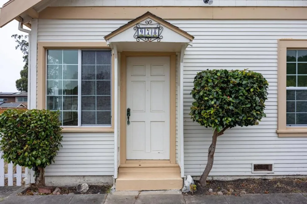 978 Palma Street El Granada, CA 94018