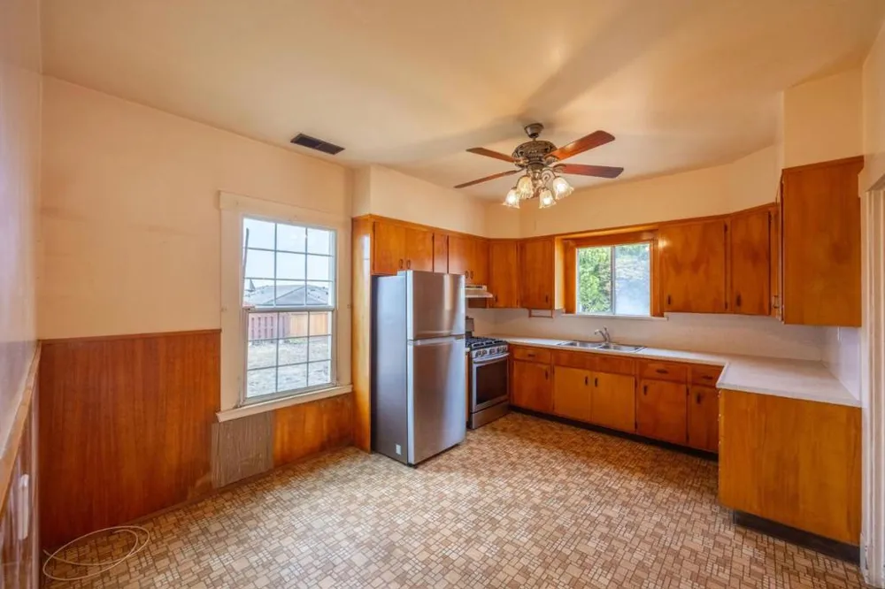 978 Palma Street El Granada, CA 94018