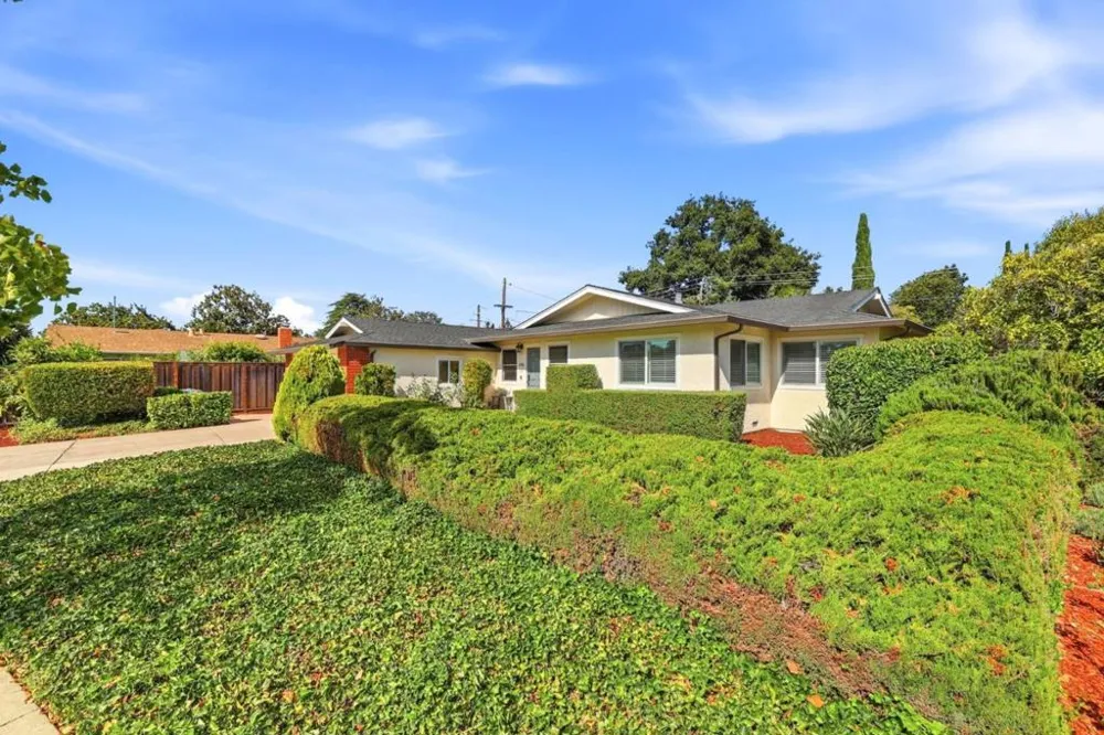 1408 Lewiston Drive Sunnyvale, CA 94087