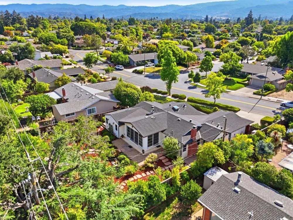 1408 Lewiston Drive Sunnyvale, CA 94087