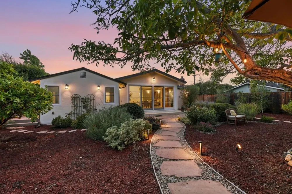 1408 Lewiston Drive Sunnyvale, CA 94087