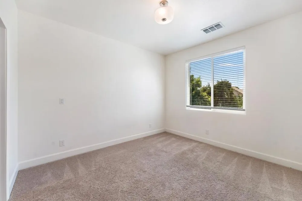 445 Cecelio Way Tracy, CA 95376